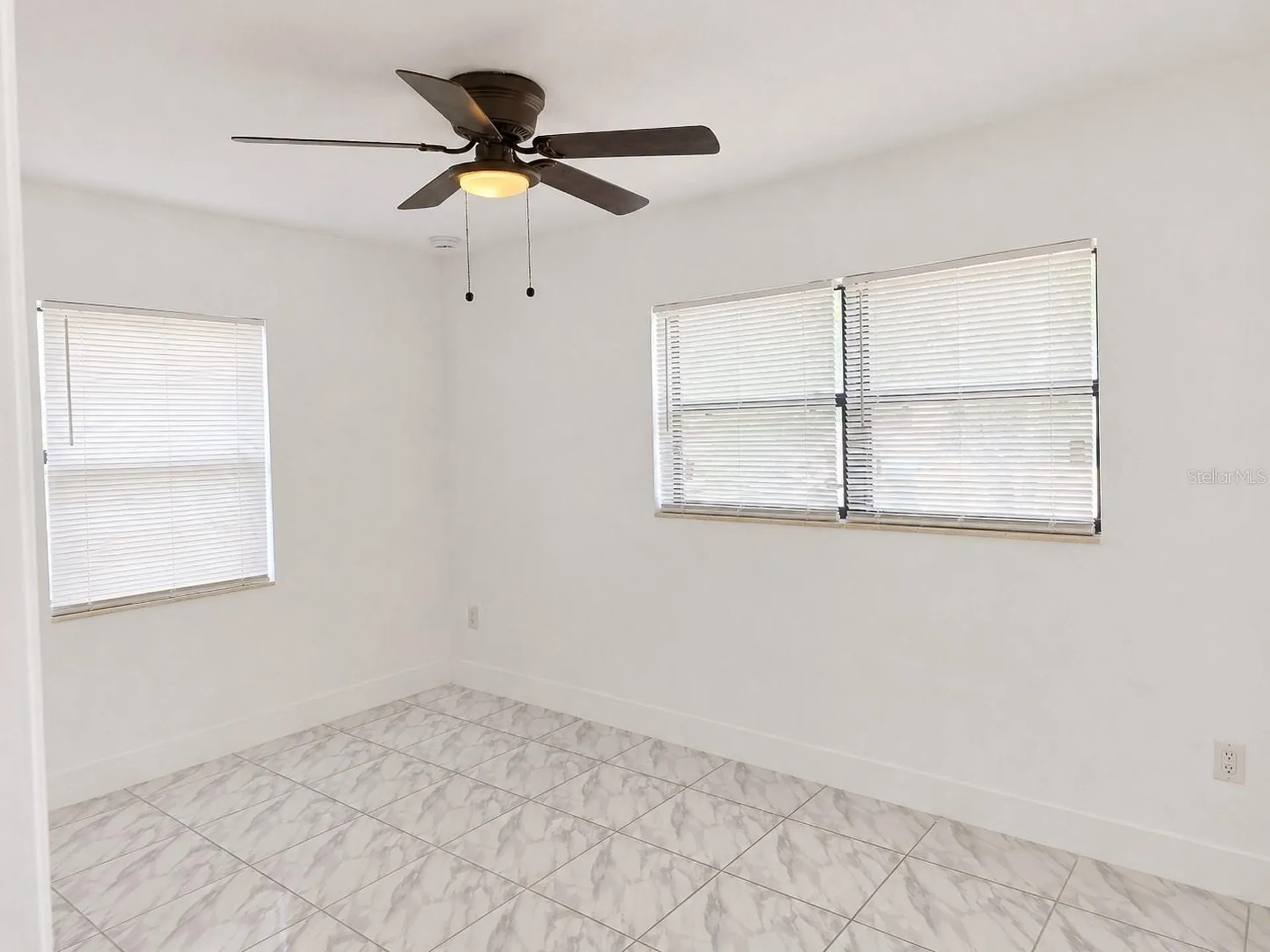 535 Romano Avenue Orlando FL 32807