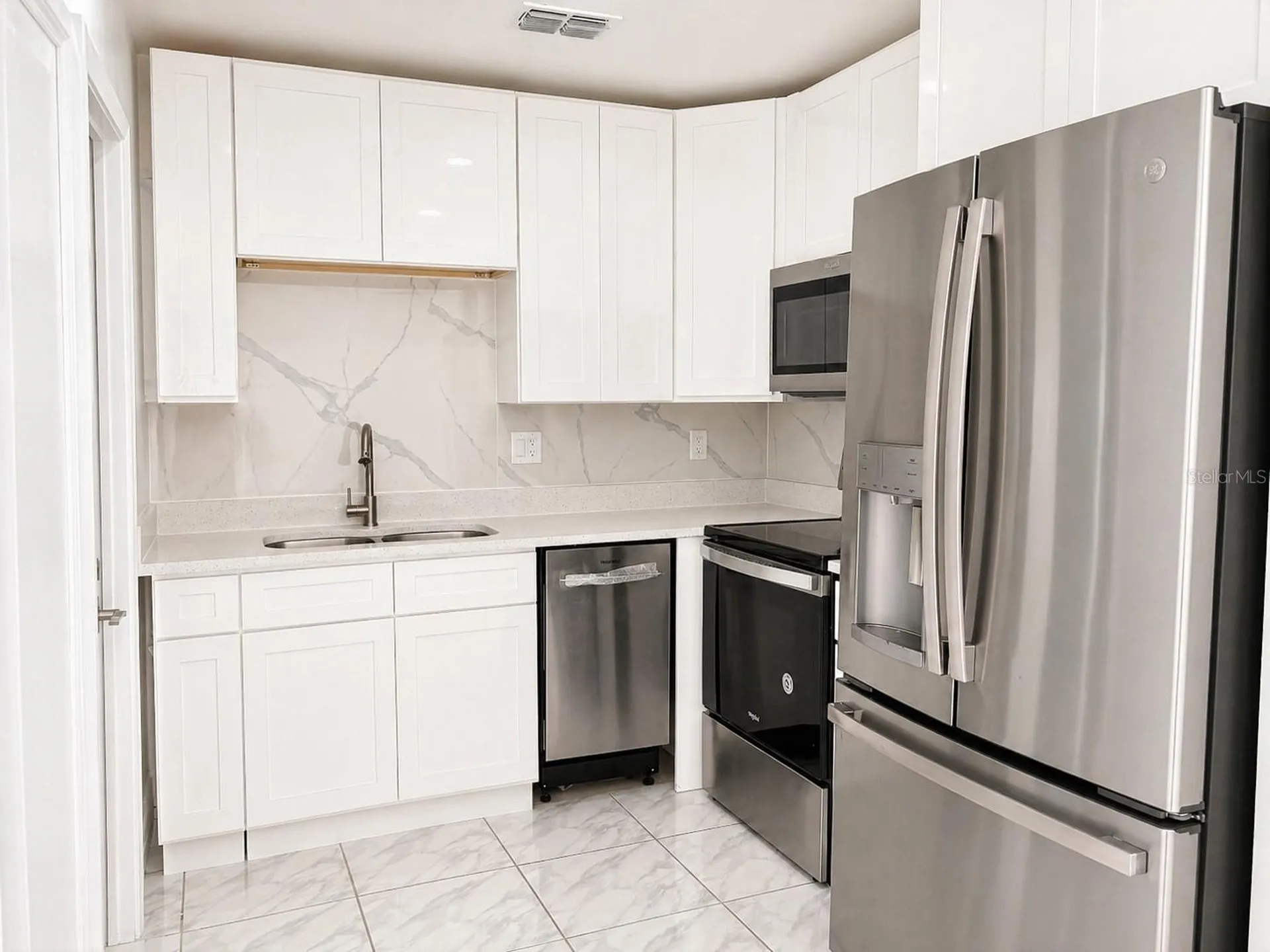 535 Romano Avenue Orlando FL 32807