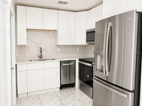 535 Romano Avenue Orlando FL 32807