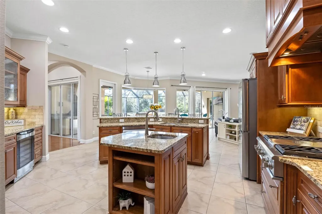 748 Winslow Park Tarpon Springs FL 34688