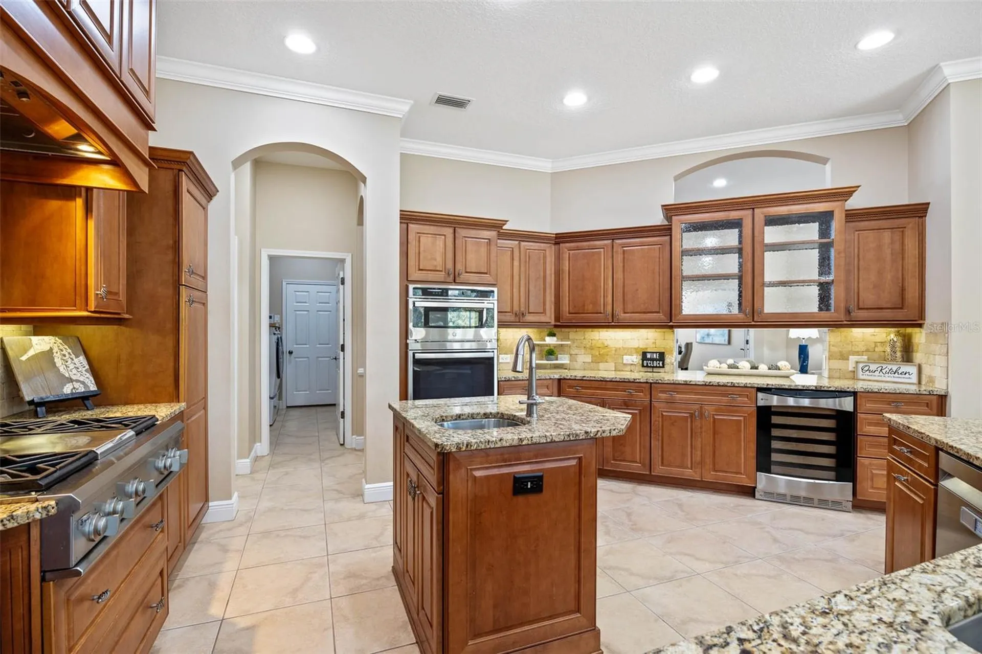 748 Winslow Park Tarpon Springs FL 34688