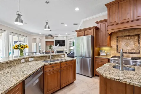 748 Winslow Park Tarpon Springs FL 34688