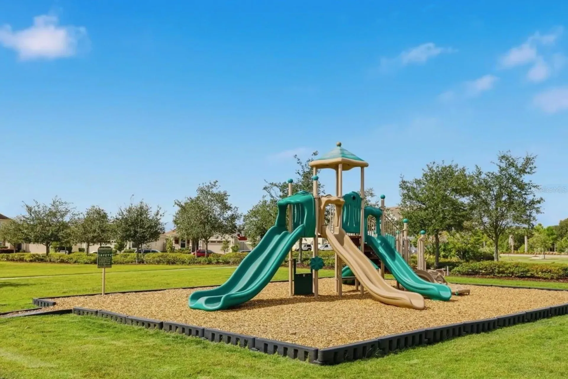 1715 Happiness Row Kissimmee FL 34744