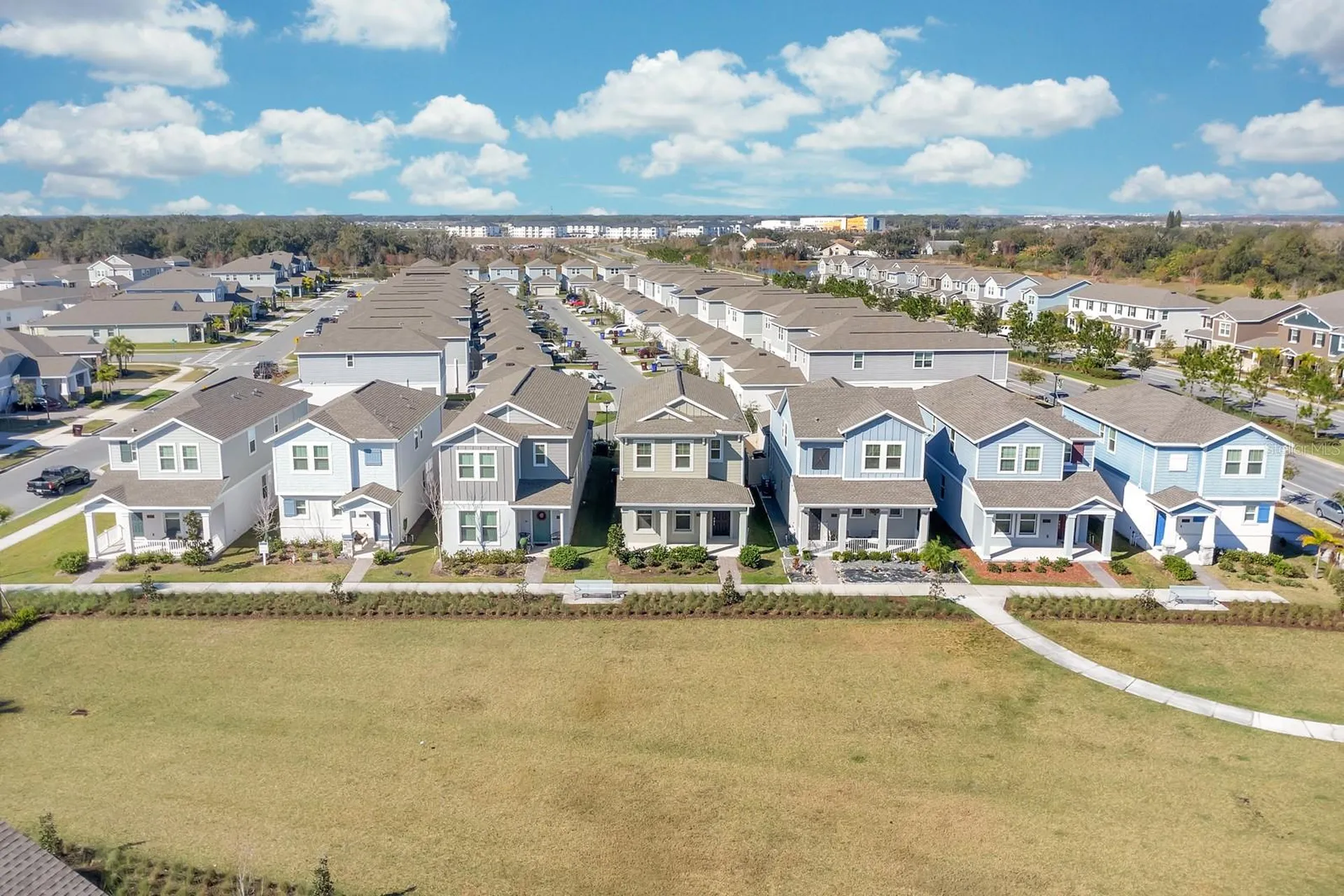 1715 Happiness Row Kissimmee FL 34744