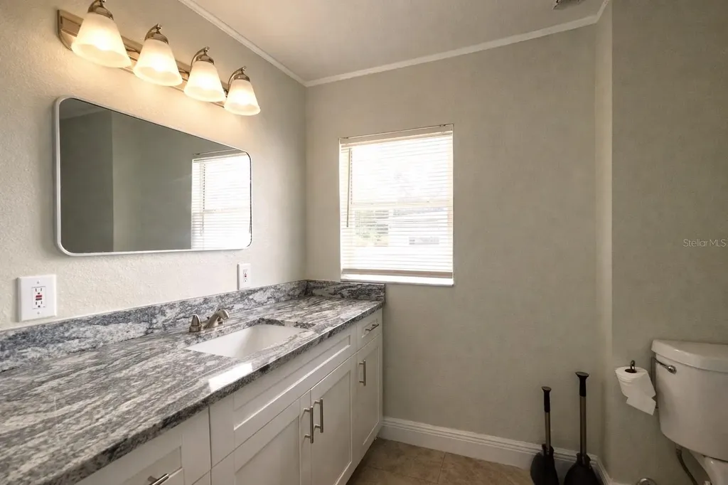 8507 N Edison Tampa FL 33604