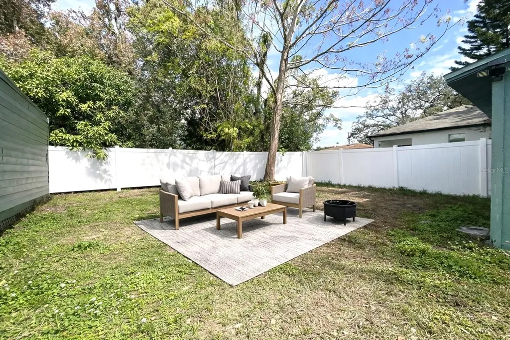 8507 N Edison Tampa FL 33604