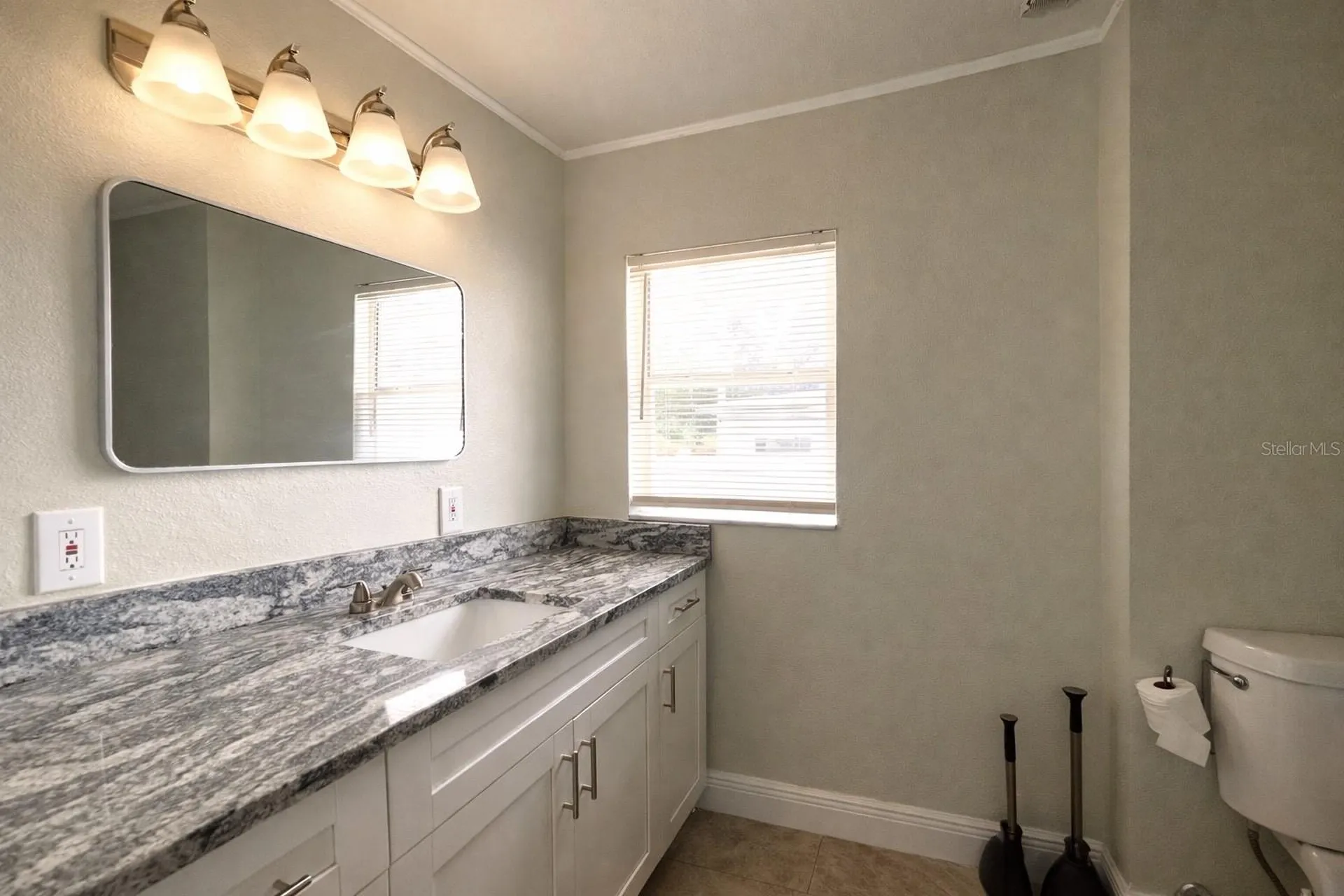 8507 N Edison Tampa FL 33604