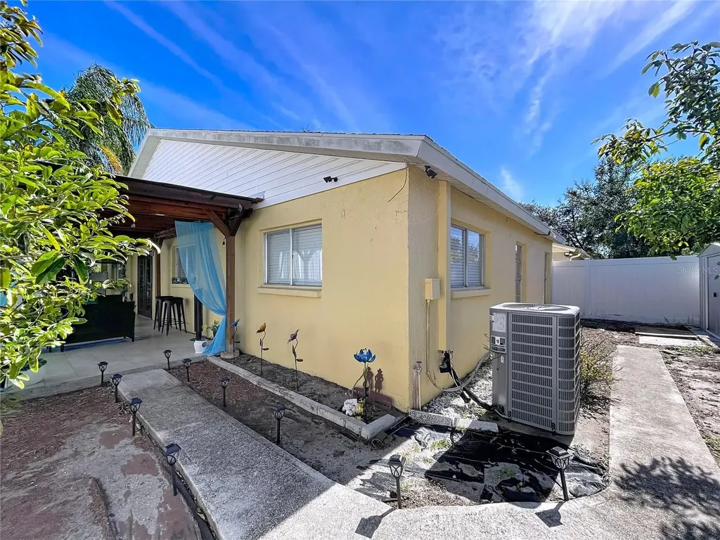 11115 Cherrywood Lane Riverview FL 33579