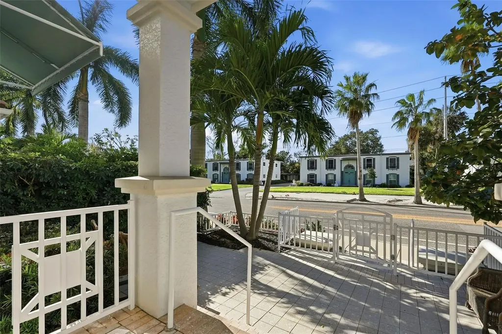 1325 Snell Isle Boulevard NE St Petersburg FL 33704