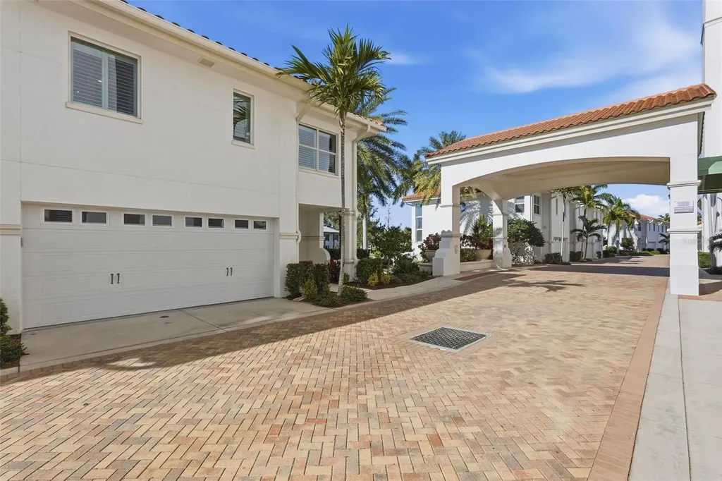 1325 Snell Isle Boulevard NE St Petersburg FL 33704