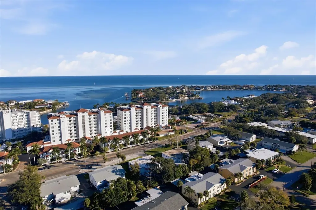 1325 Snell Isle Boulevard NE St Petersburg FL 33704