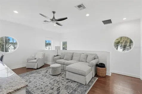 1325 Snell Isle Boulevard NE St Petersburg FL 33704