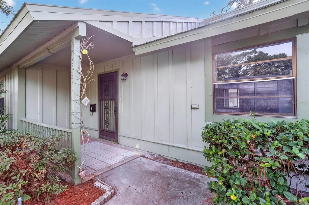 5014 Barrington Circle Sarasota FL 34234