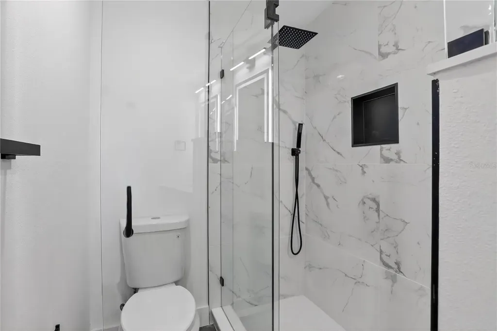 5014 Barrington Circle Sarasota FL 34234
