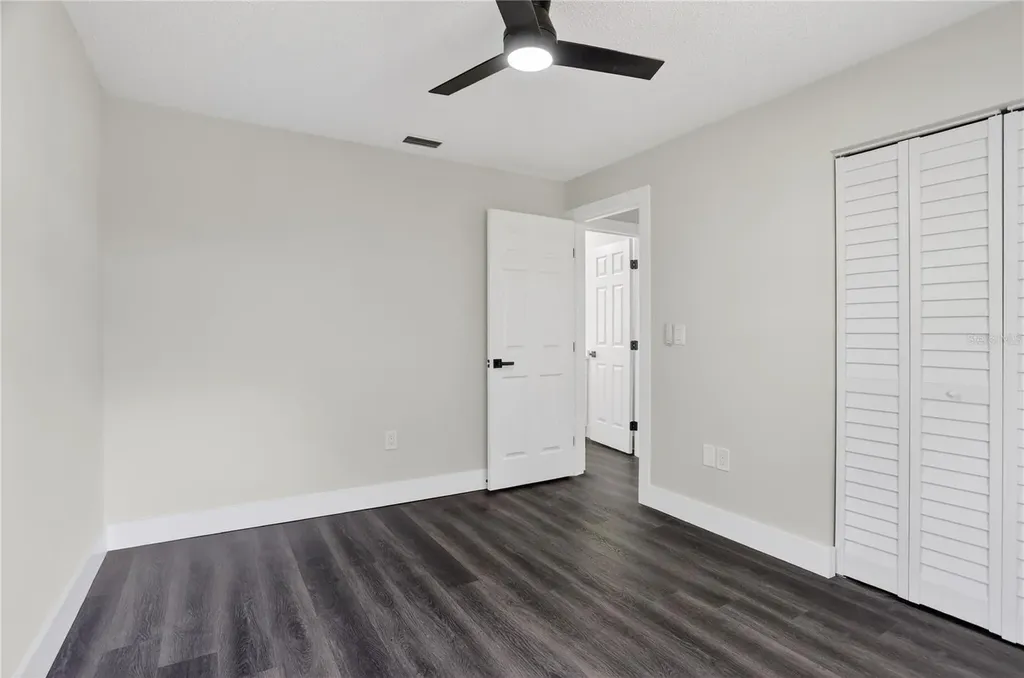 5014 Barrington Circle Sarasota FL 34234