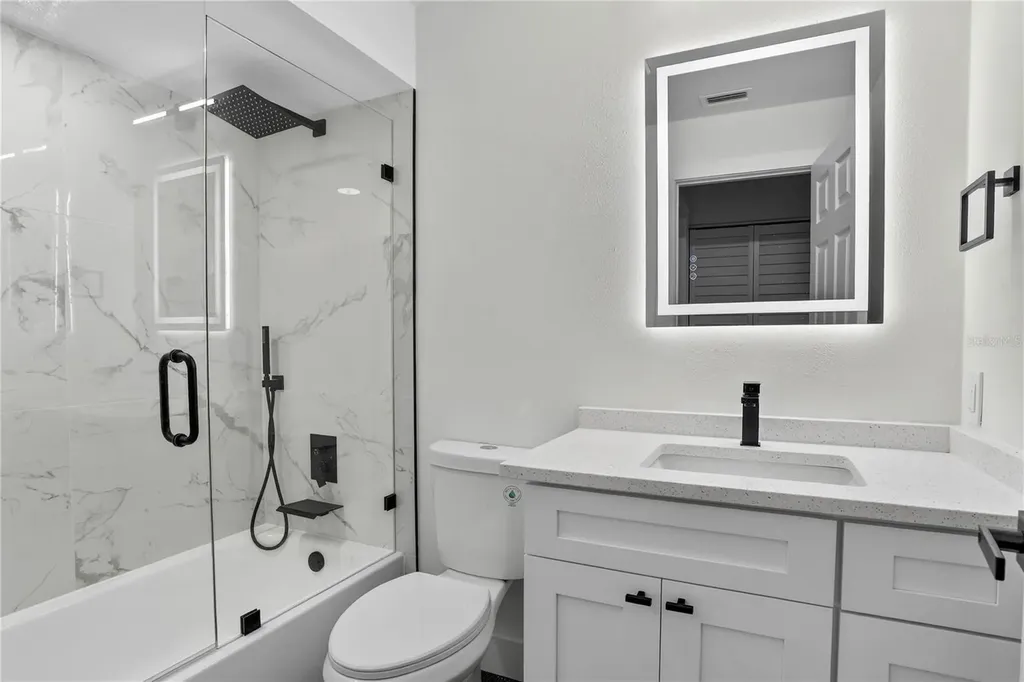 5014 Barrington Circle Sarasota FL 34234