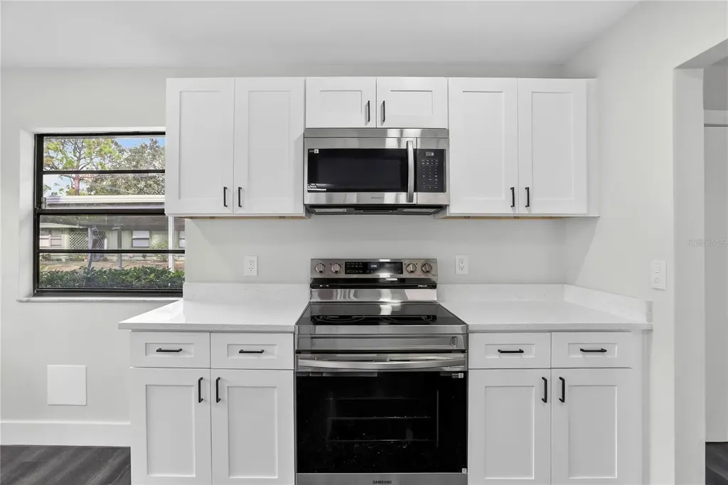 5014 Barrington Circle Sarasota FL 34234