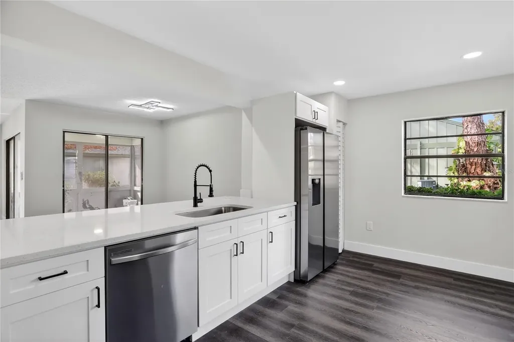 5014 Barrington Circle Sarasota FL 34234