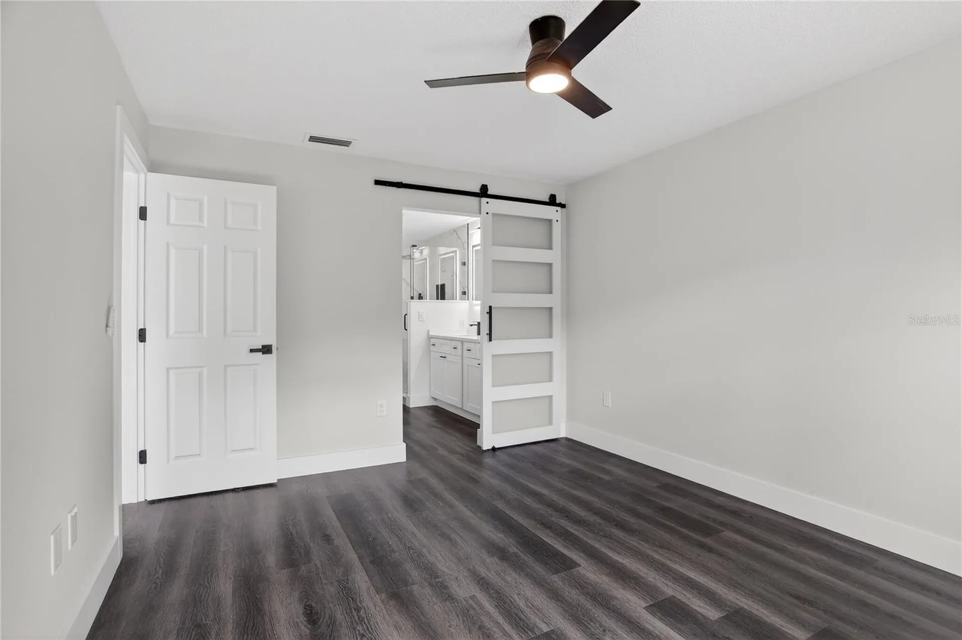 5014 Barrington Circle Sarasota FL 34234