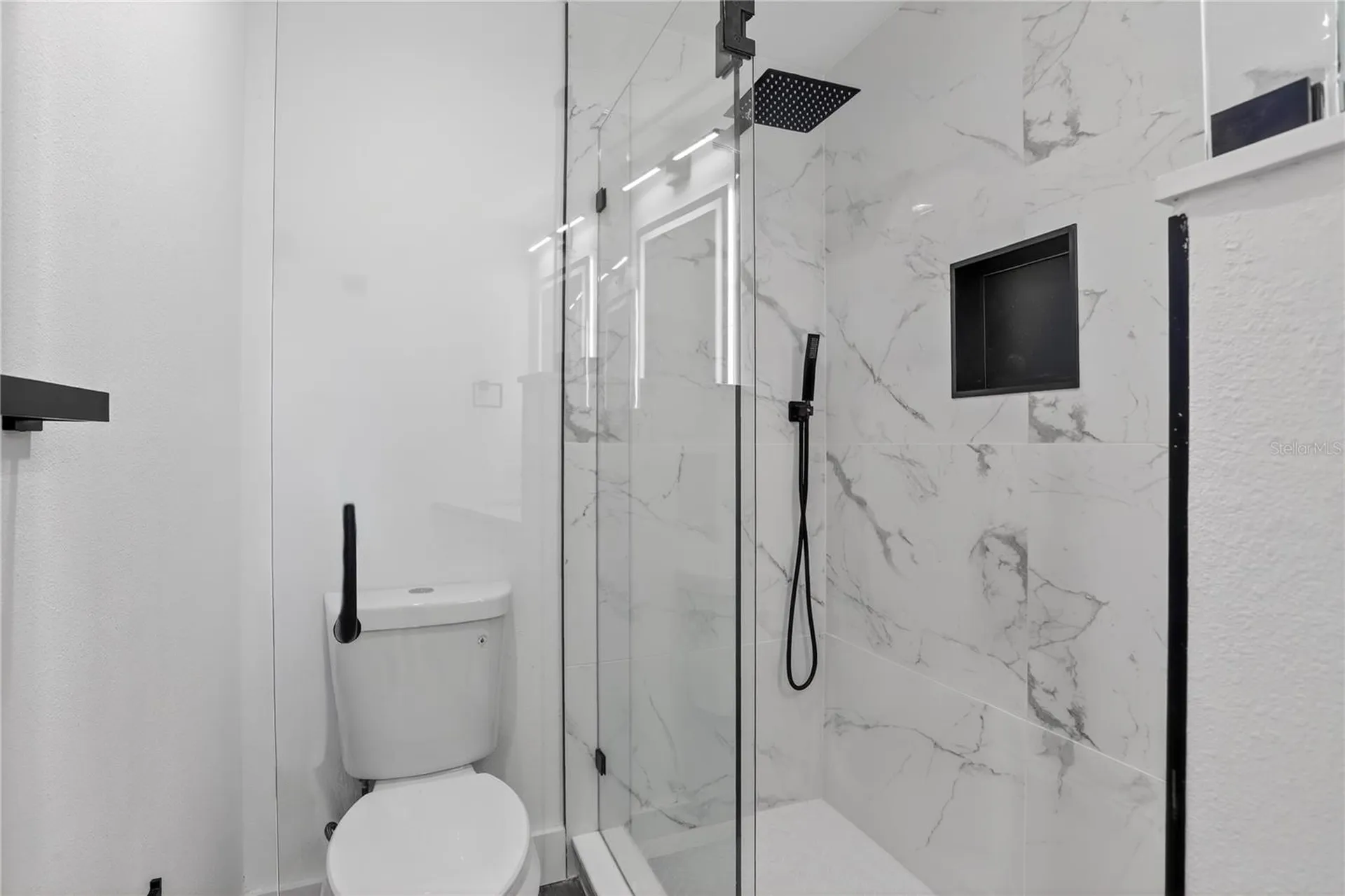 5014 Barrington Circle Sarasota FL 34234