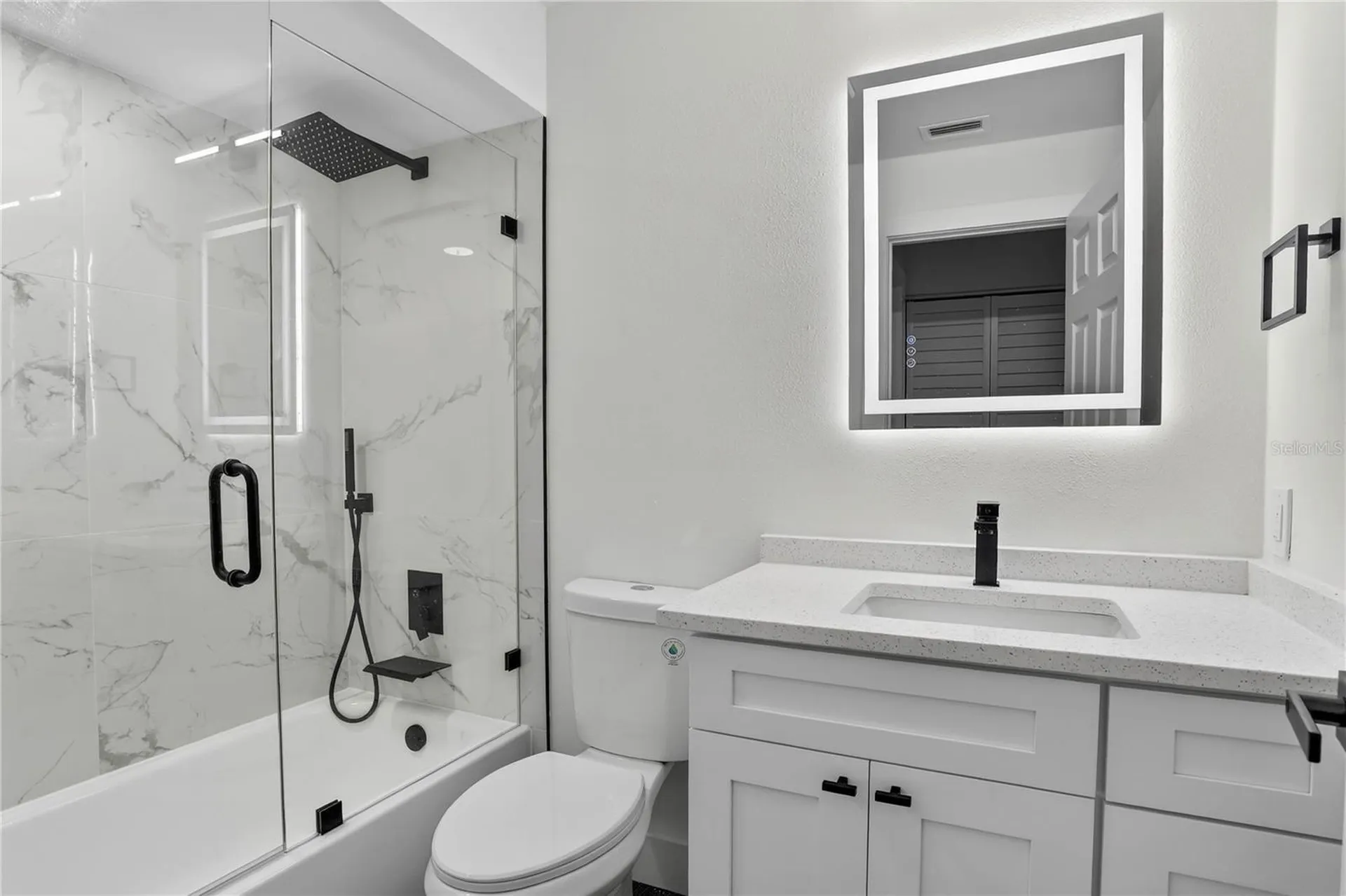 5014 Barrington Circle Sarasota FL 34234