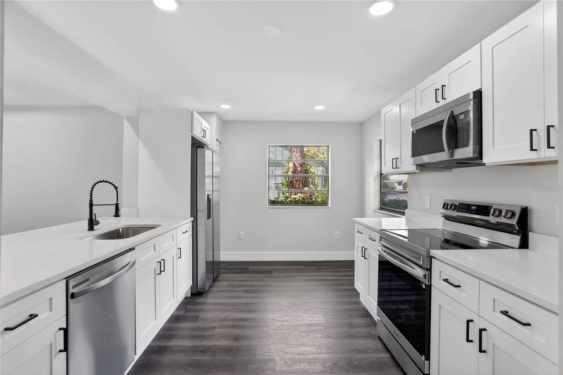 5014 Barrington Circle Sarasota FL 34234