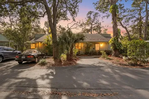 5014 Barrington Circle Sarasota FL 34234