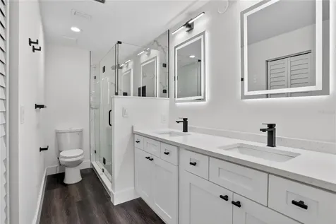 5014 Barrington Circle Sarasota FL 34234