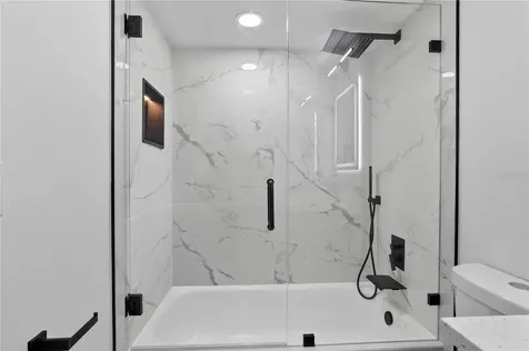 5014 Barrington Circle Sarasota FL 34234