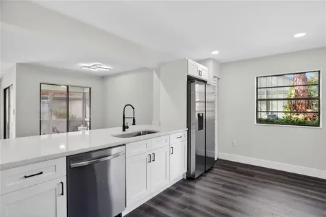 5014 Barrington Circle Sarasota FL 34234