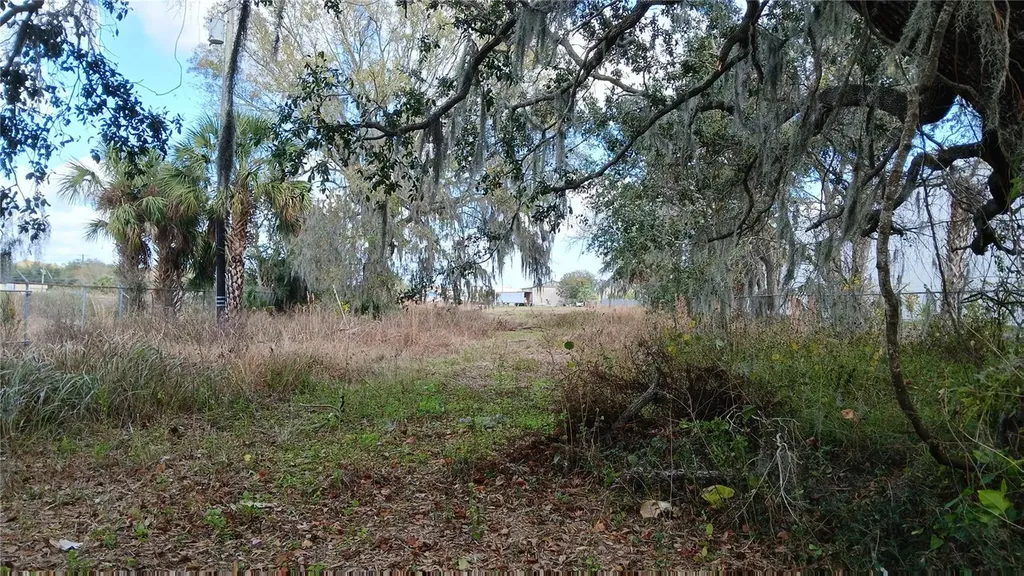 2295 Us Highway 92 E Plant City FL 33563