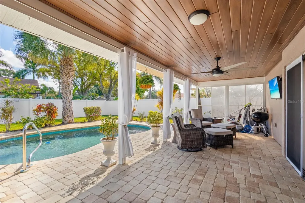 5775 Timber Lake Drive Sarasota FL 34243