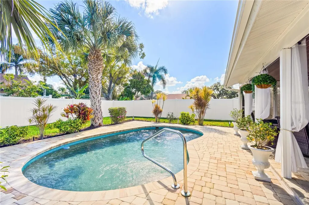 5775 Timber Lake Drive Sarasota FL 34243