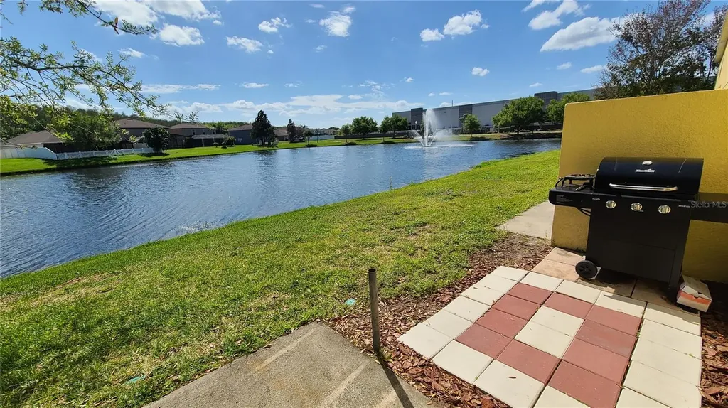 520 Cresting Oak Circle Orlando FL 32824