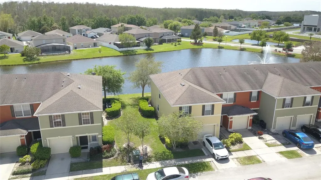 520 Cresting Oak Circle Orlando FL 32824
