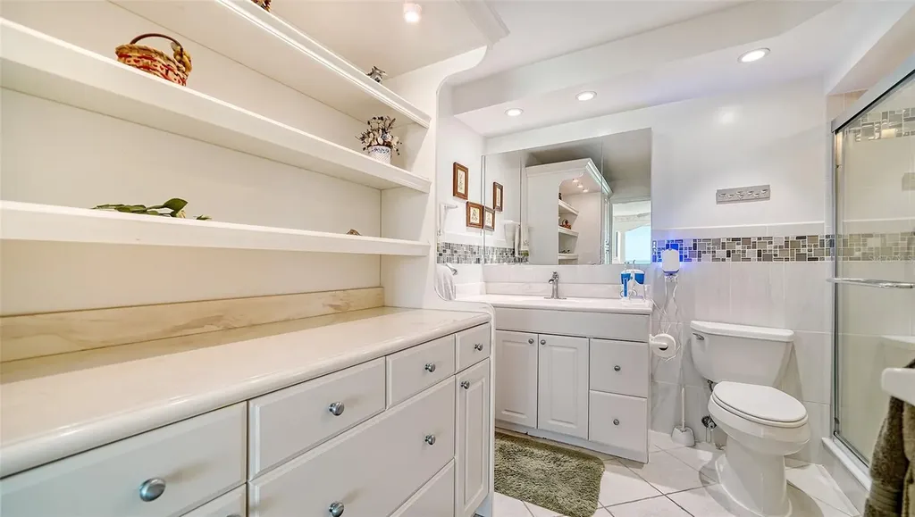 19 Whispering Sands Drive Sarasota FL 34242