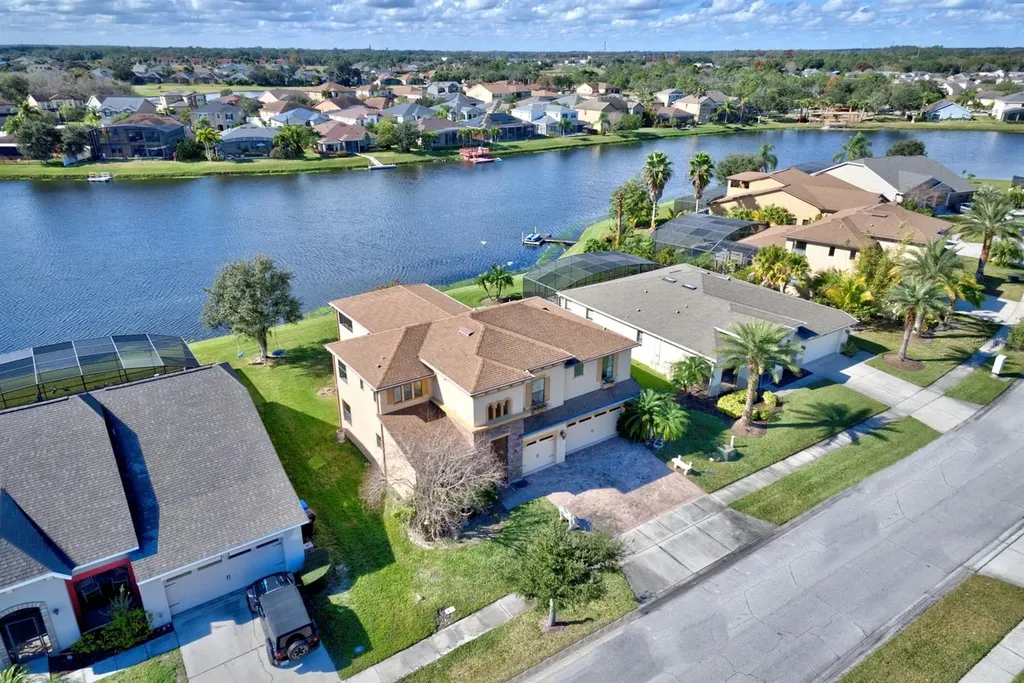 3110 Bass Boat Way Kissimmee FL 34746