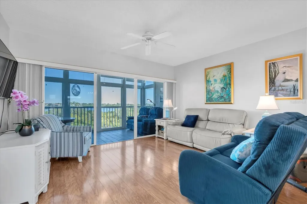 6315 Shoreline Drive Seminole FL 33708