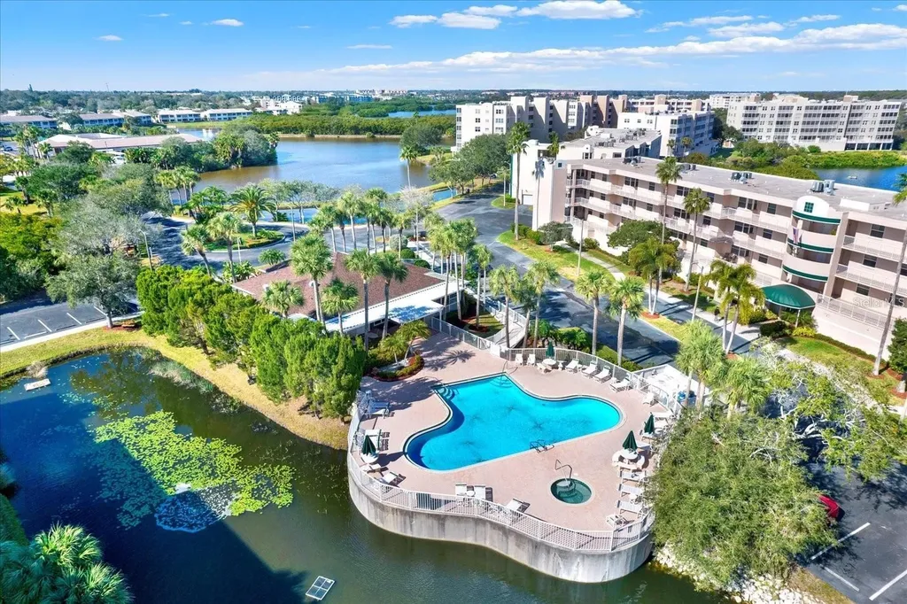 6315 Shoreline Drive Seminole FL 33708