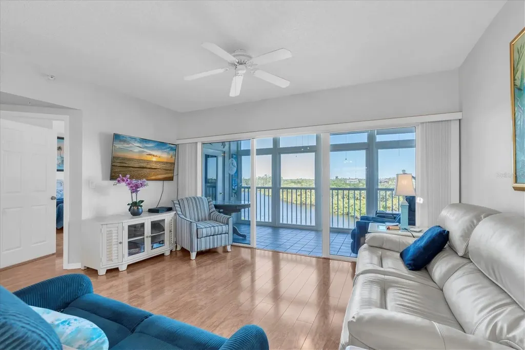 6315 Shoreline Drive Seminole FL 33708
