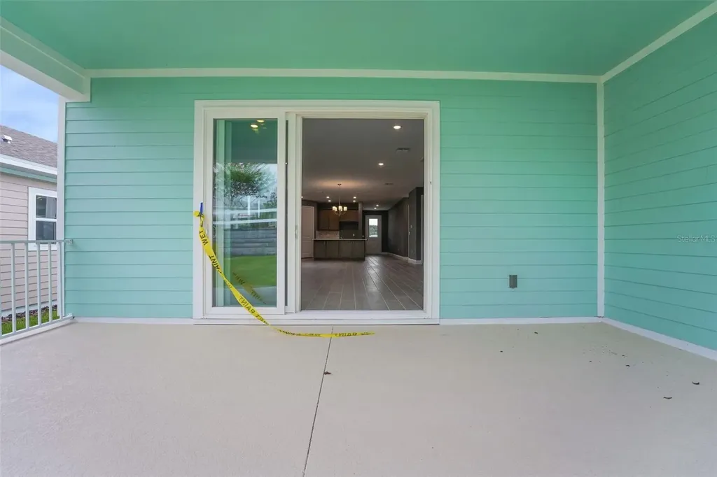 985 Fiesta Key Circle Lady Lake FL 32159