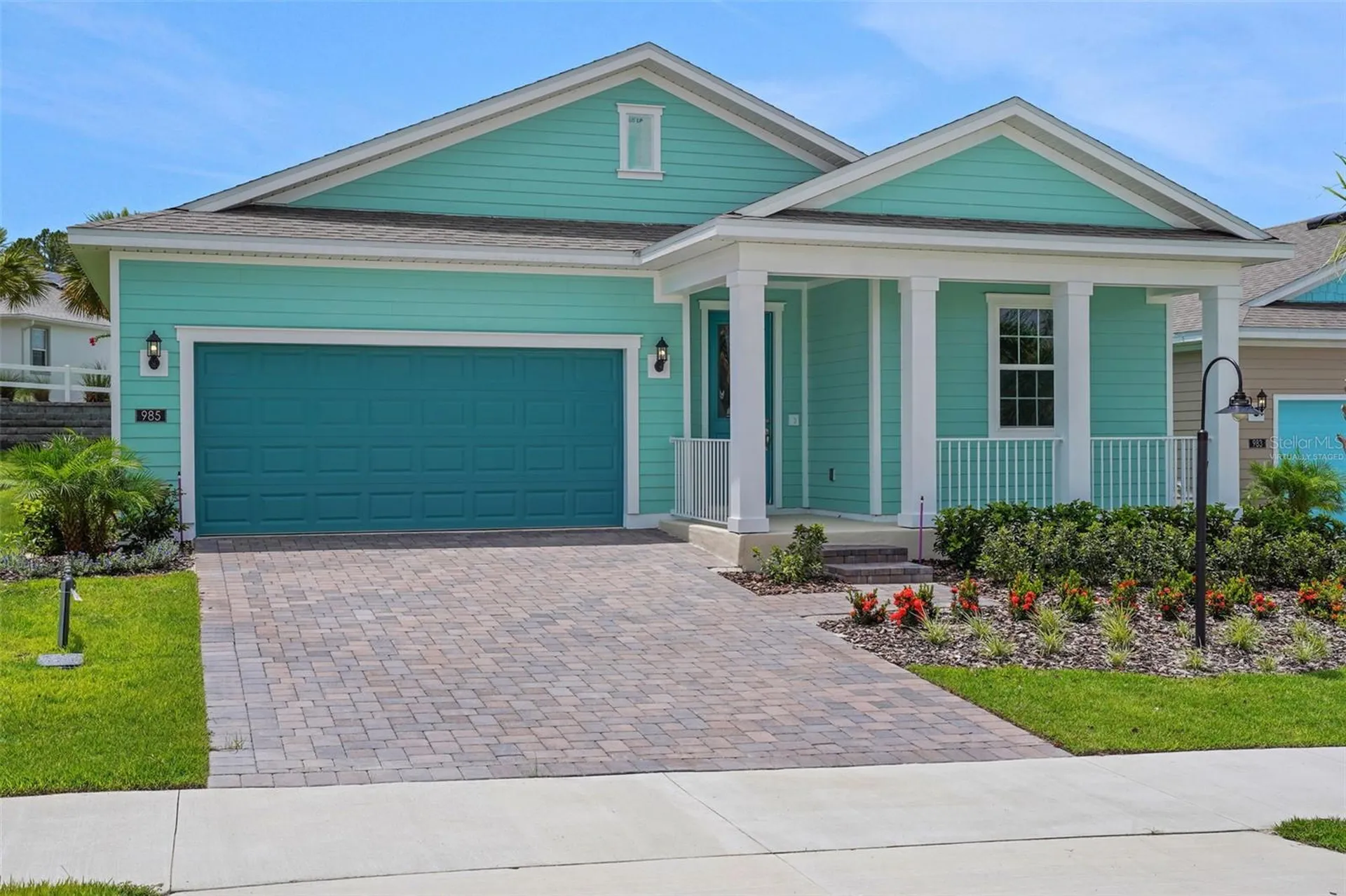 985 Fiesta Key Circle Lady Lake FL 32159