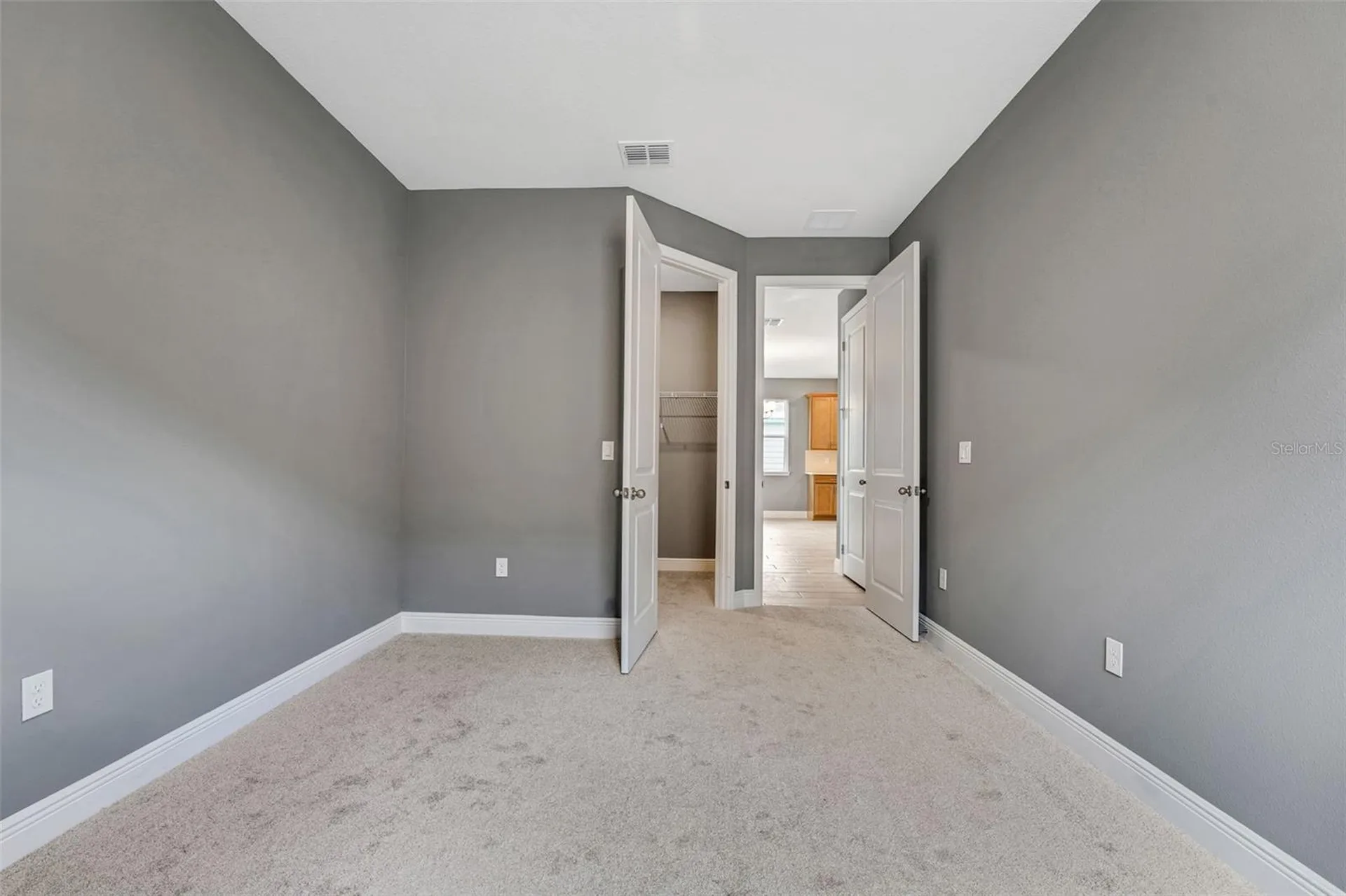985 Fiesta Key Circle Lady Lake FL 32159