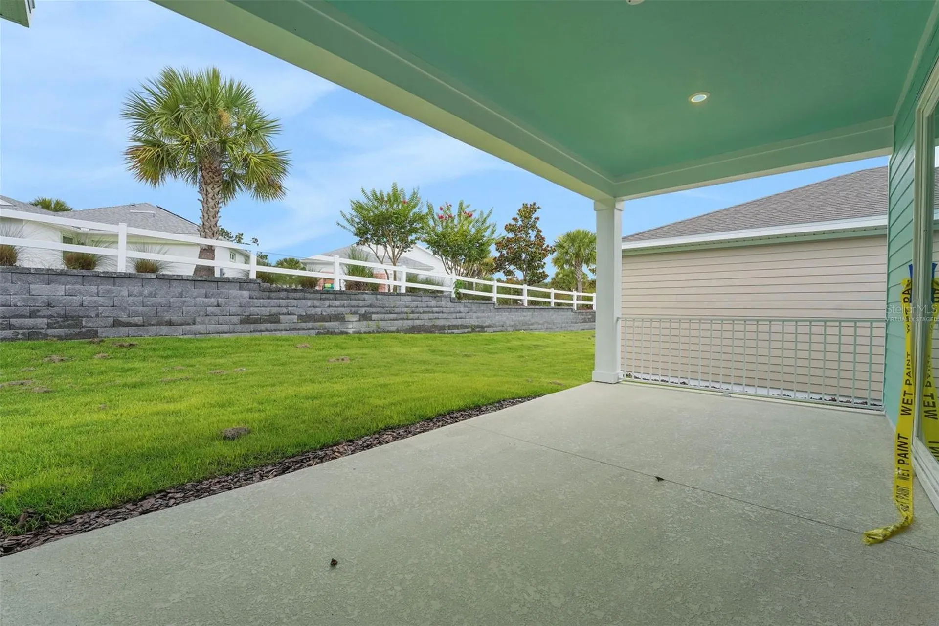 985 Fiesta Key Circle Lady Lake FL 32159