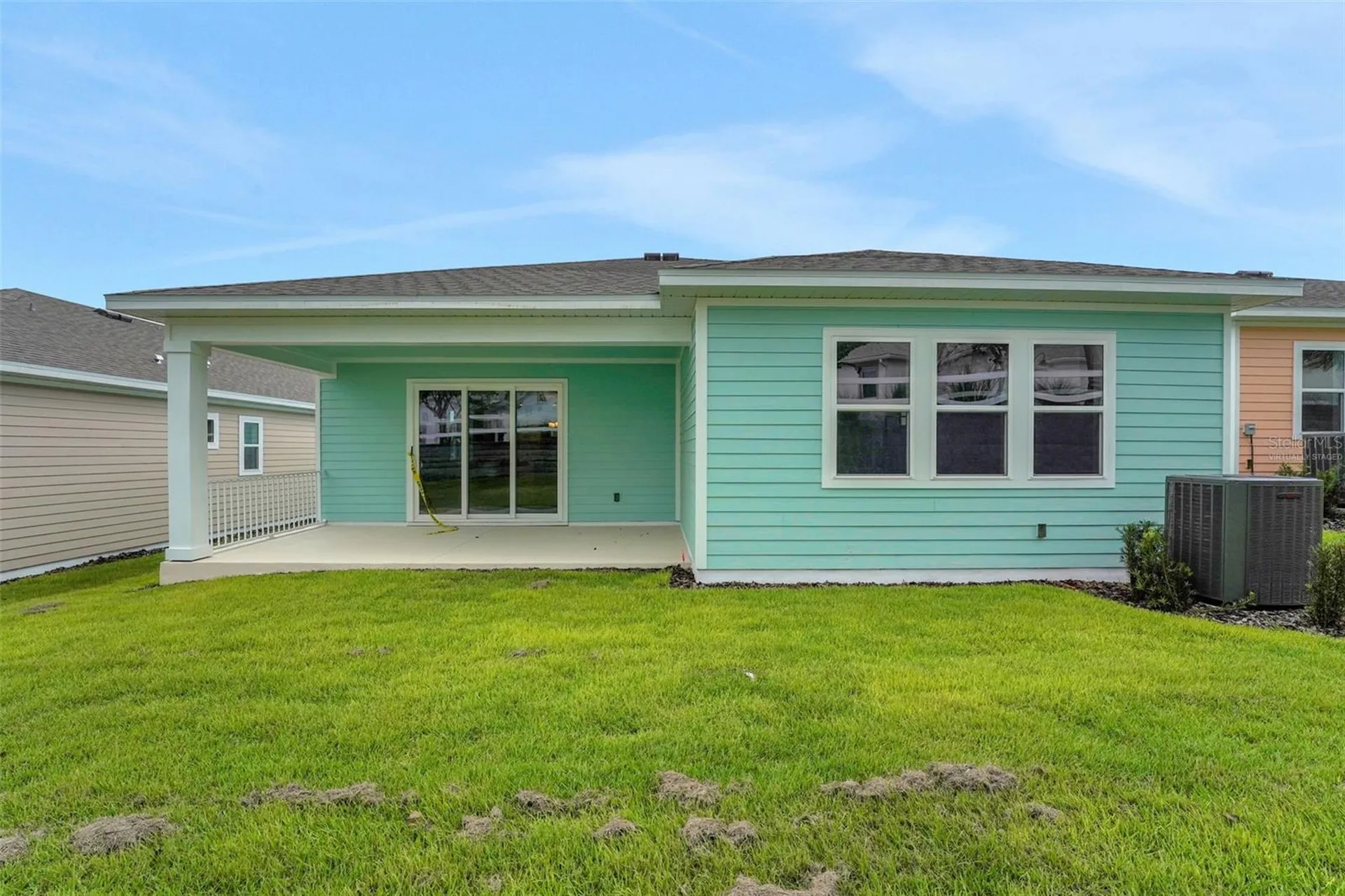 985 Fiesta Key Circle Lady Lake FL 32159