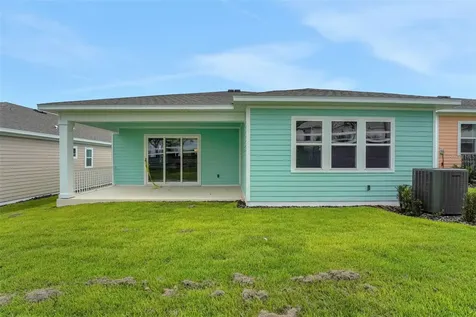 985 Fiesta Key Circle Lady Lake FL 32159