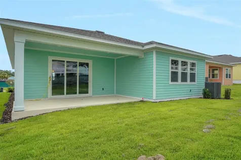 985 Fiesta Key Circle Lady Lake FL 32159