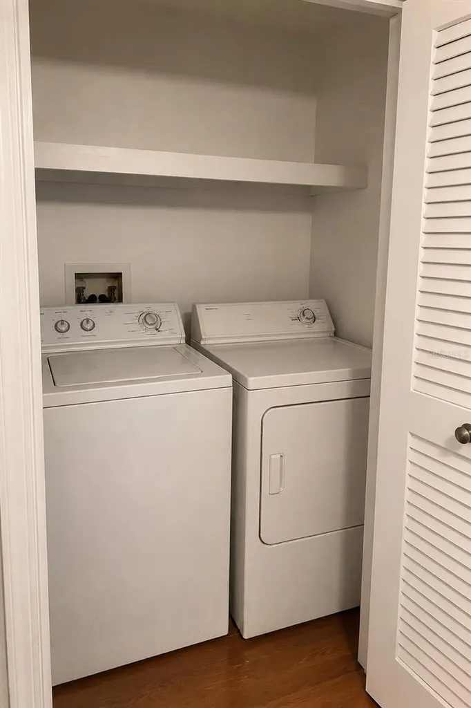 6082 Peregrine Avenue Orlando FL 32819