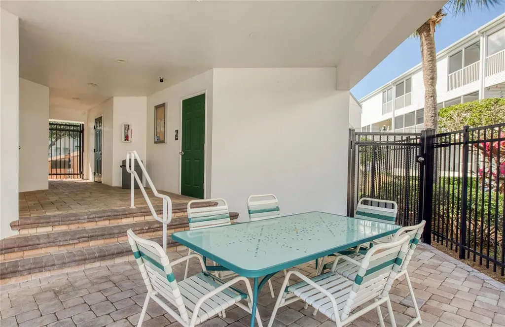 14676 Seminole Trail Seminole FL 33776