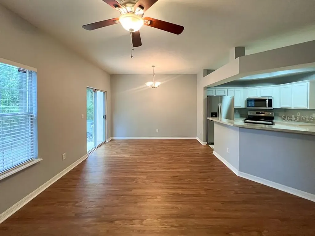 5048 NW 1st Place Gainesville FL 32607